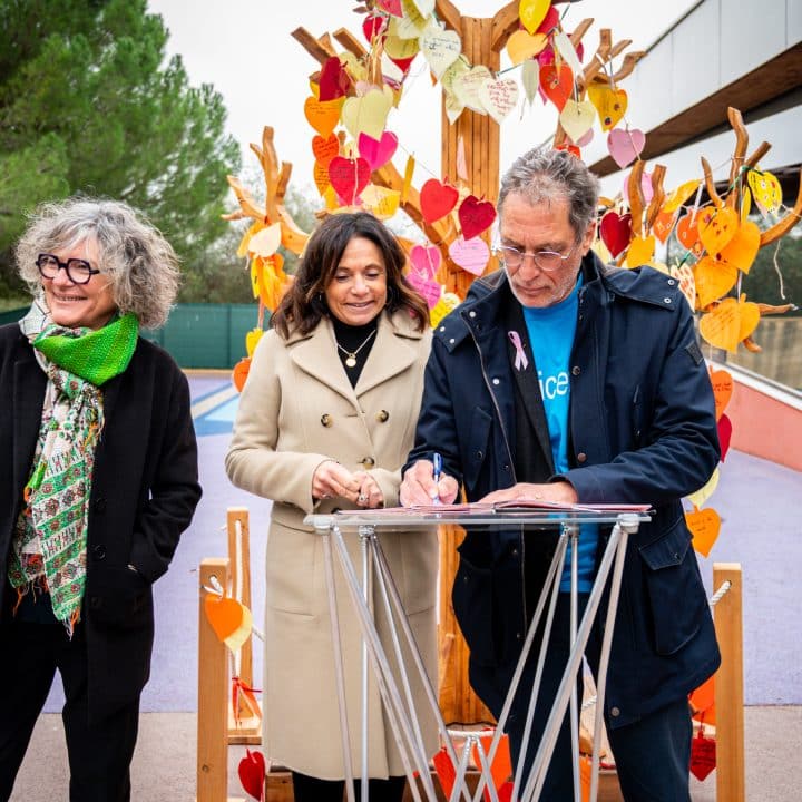 Signature de la convention de collaboration entre Mme la Rectrice de l'académie de Montpellier et M. le président de l'UNICEF Languedoc-Roussillon, le 20 novembre 2026. ©UNICEF France / Léa Schneider